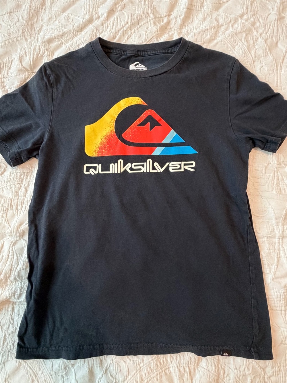 2 for$6✨Quicksilver Kids Black Graphic Logo Tee, Size M (Age 10/12)